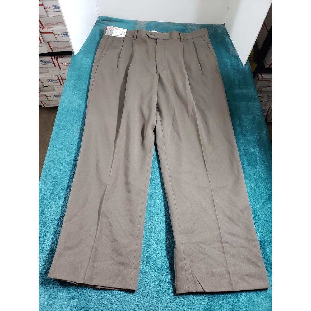 David Taylor Dress Pants Size 38x29 Mens Gray Chino Work Pleated Straight NWT